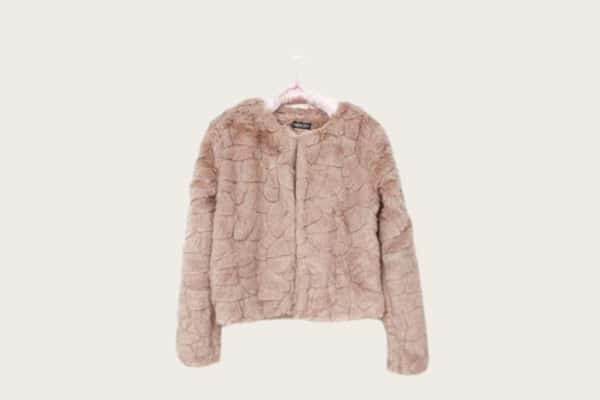 包河区回收品牌衣服