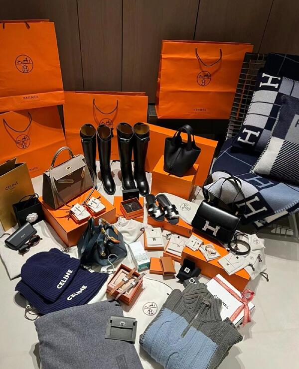包河区回收奢侈品鞋服